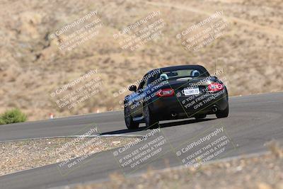 media/Oct-01-2022-Team Topak Racing (Sat) [[f860fb51be]]/2-Inter Low 2/session 1 turn 3/
